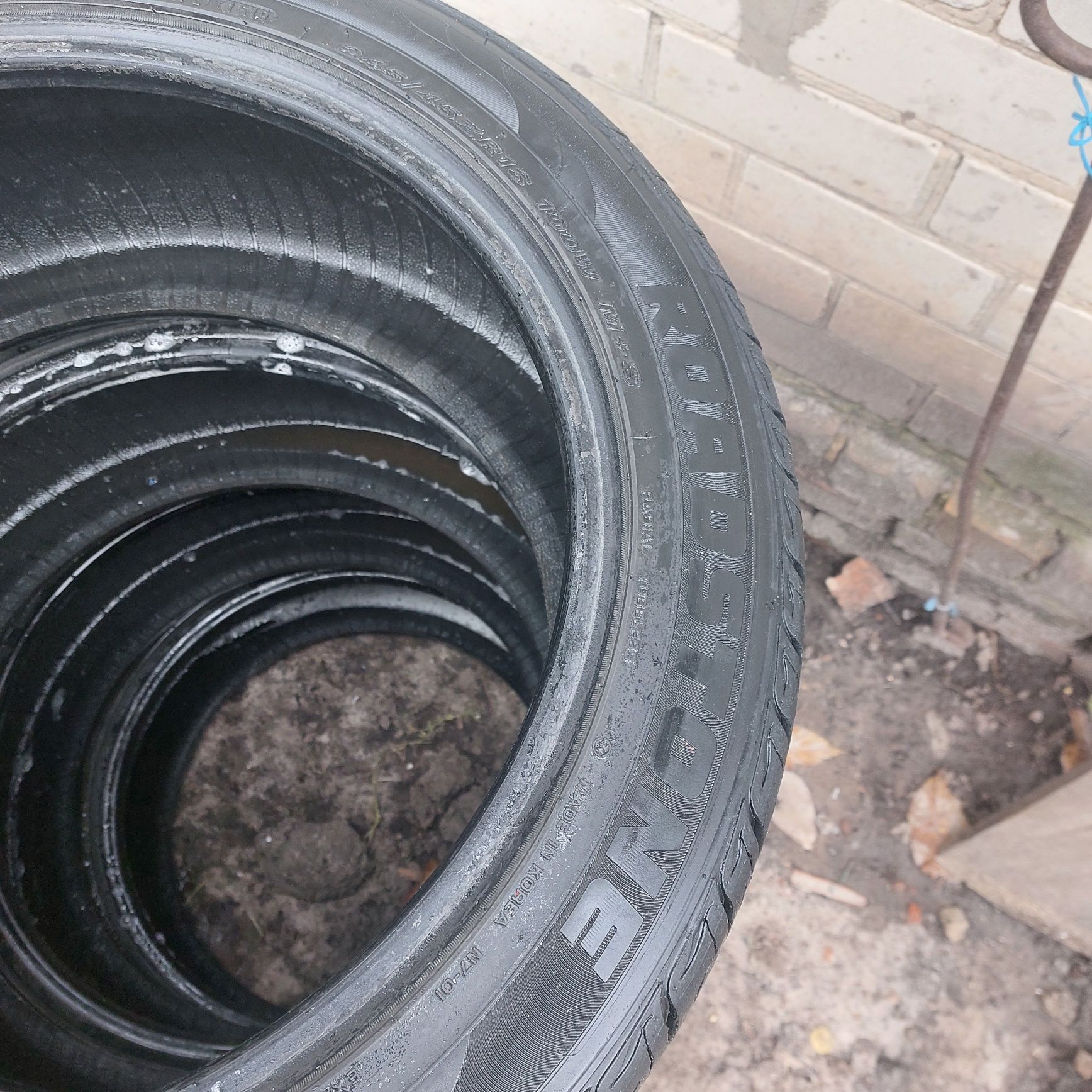 Резина ROADSTONE 245/45 R18
ТОВАРЫ