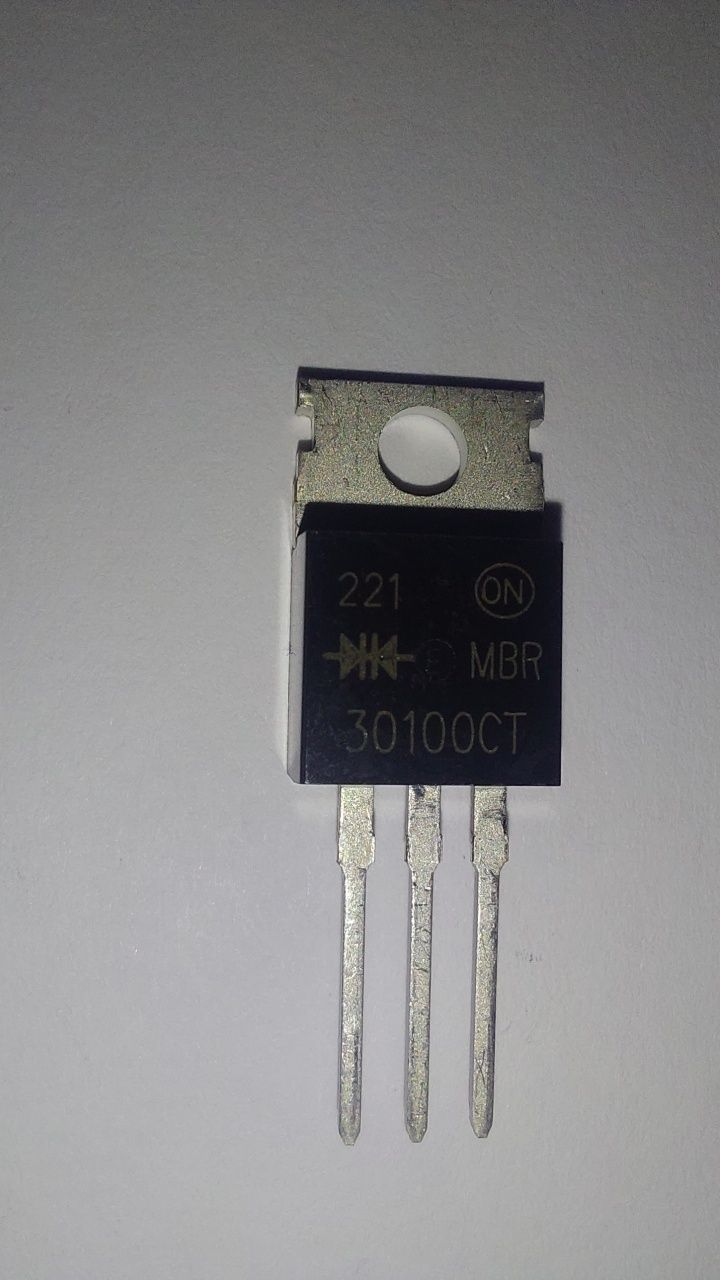 MBR30100CT TO-220 30A 100V диод Шоттки