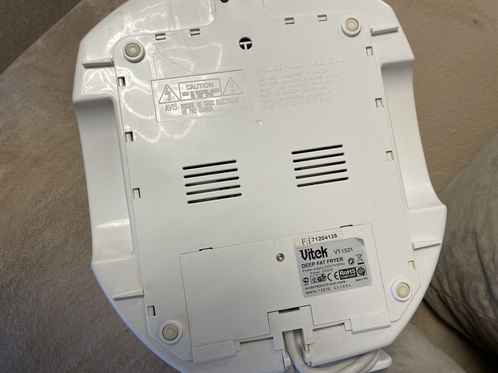 Фритюрница Vitek VT-1531