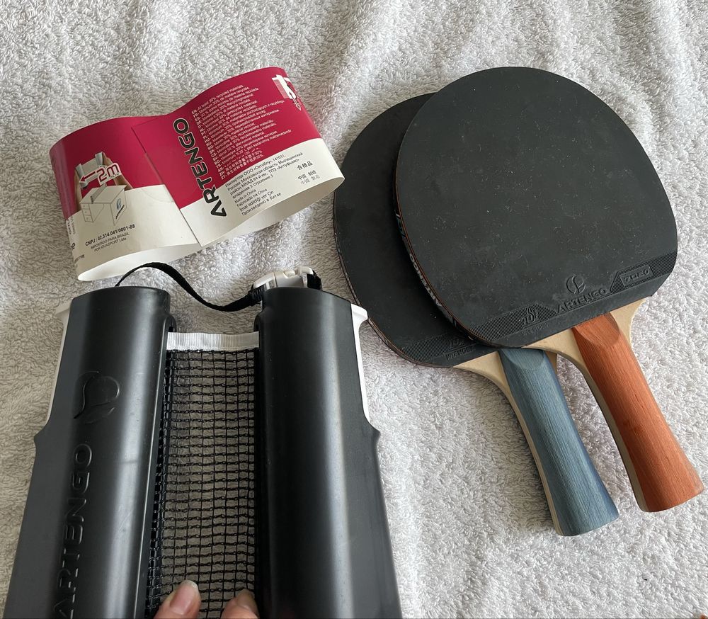 Conjunto rede ping pong regulável + 2 raquetes