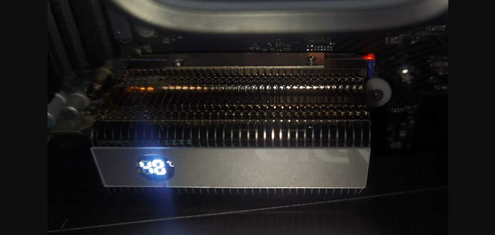 Радіатор M.2 2280 з датчиком температури