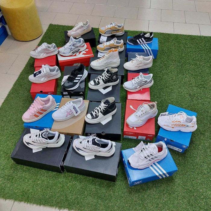 ЛОТ ОРИГІНАЛЬНИХ КРОСІВОК. Гурт,опт,набір Nike,Adidas,Puma
