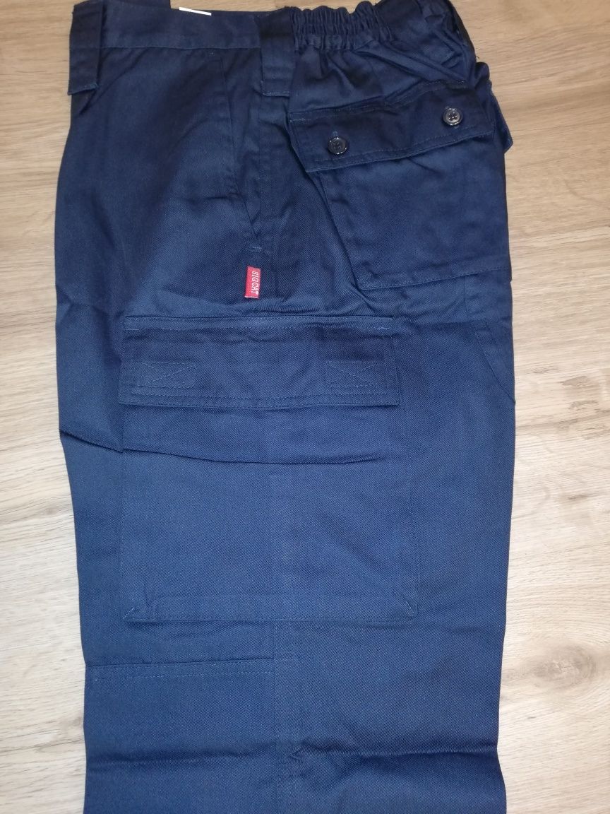 Calça multibolsos reforçadas - novas