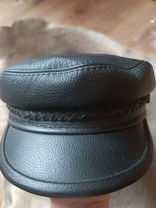 Hitowa skórzana czapka z daszkiem kaszkietówka bosmanka
