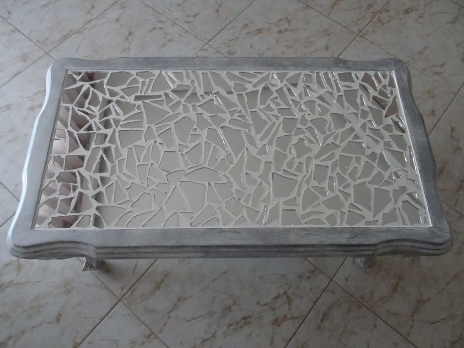 Mala/arca mesas pratos antiguidade