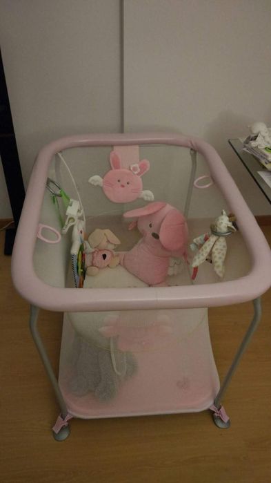 Parque de bebé cor de rosa