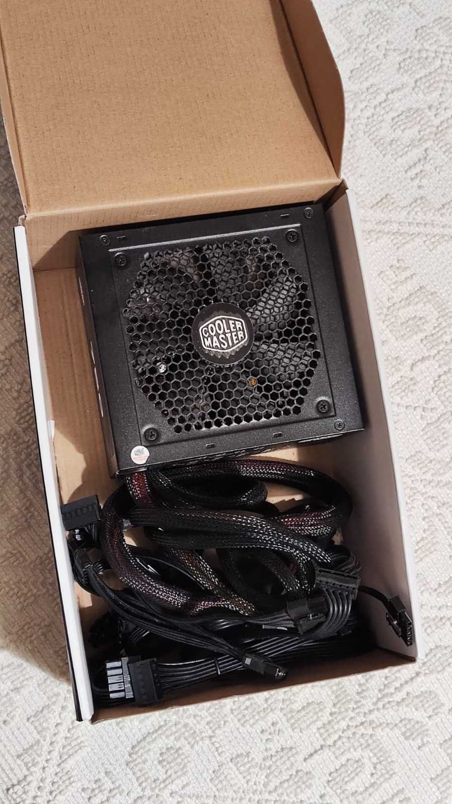 Asus Maximus Hero VIII (+tpm2.0) + I7 6700k + CPU Cooler + RAM + Fonte