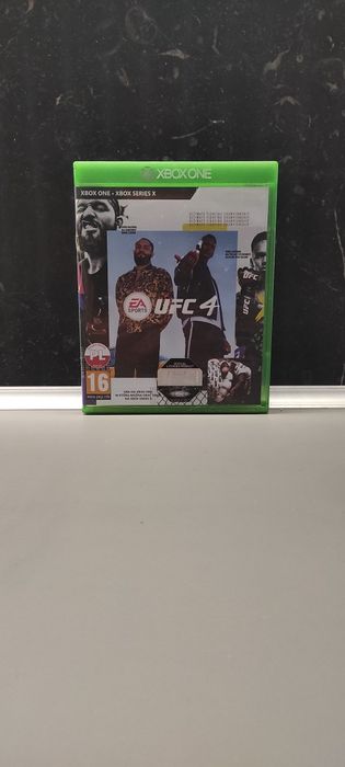 Gra na Xbox UFC 4