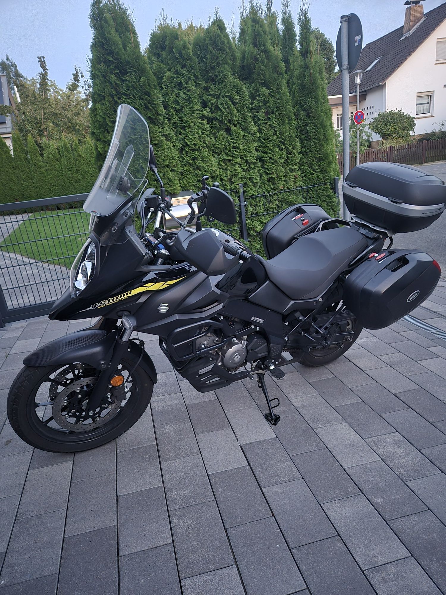 Suzuki V-Strom 650 DL