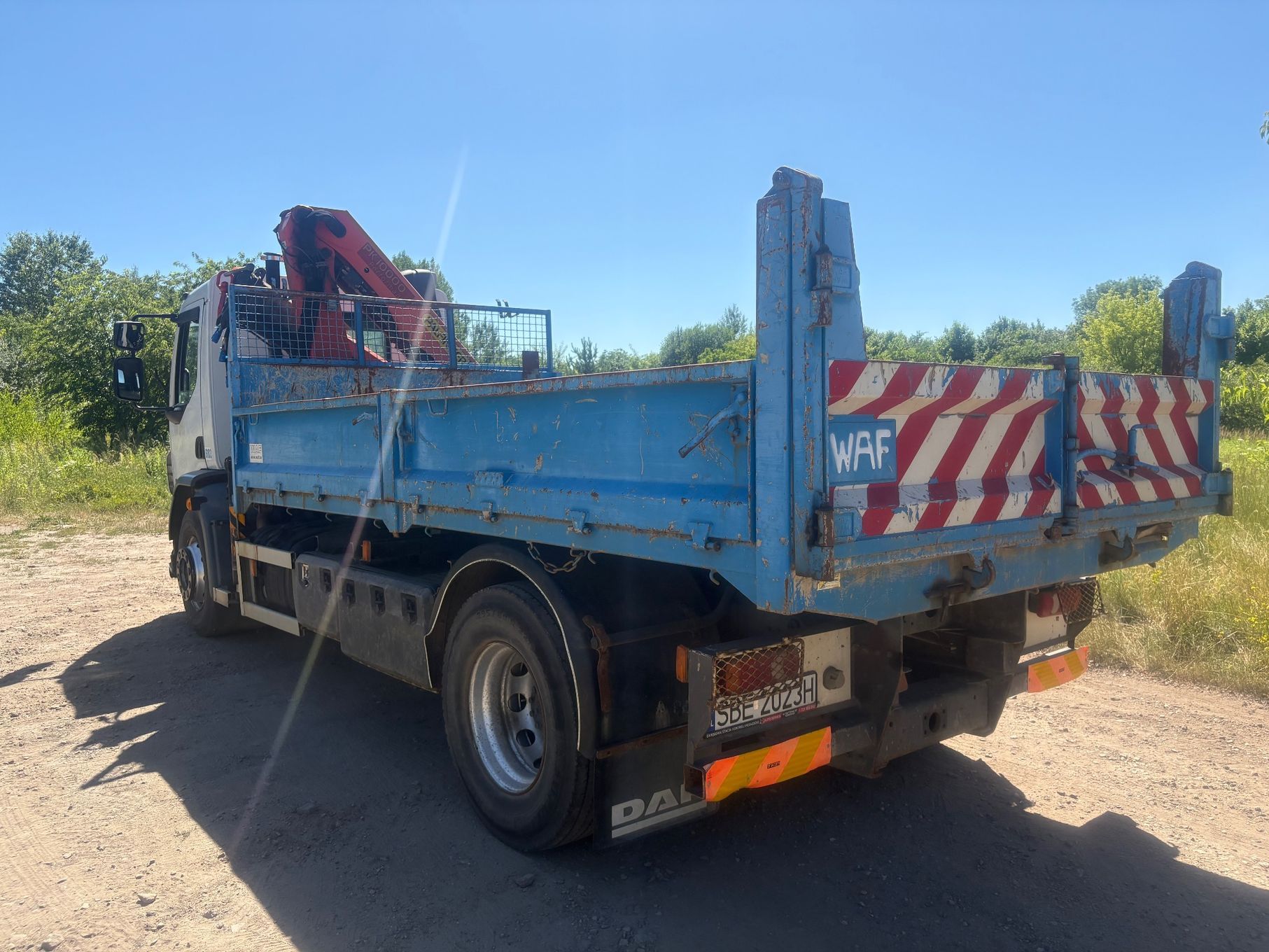 DAF LF 55  DAF LF 55 Wywrotka + HDS. pilot