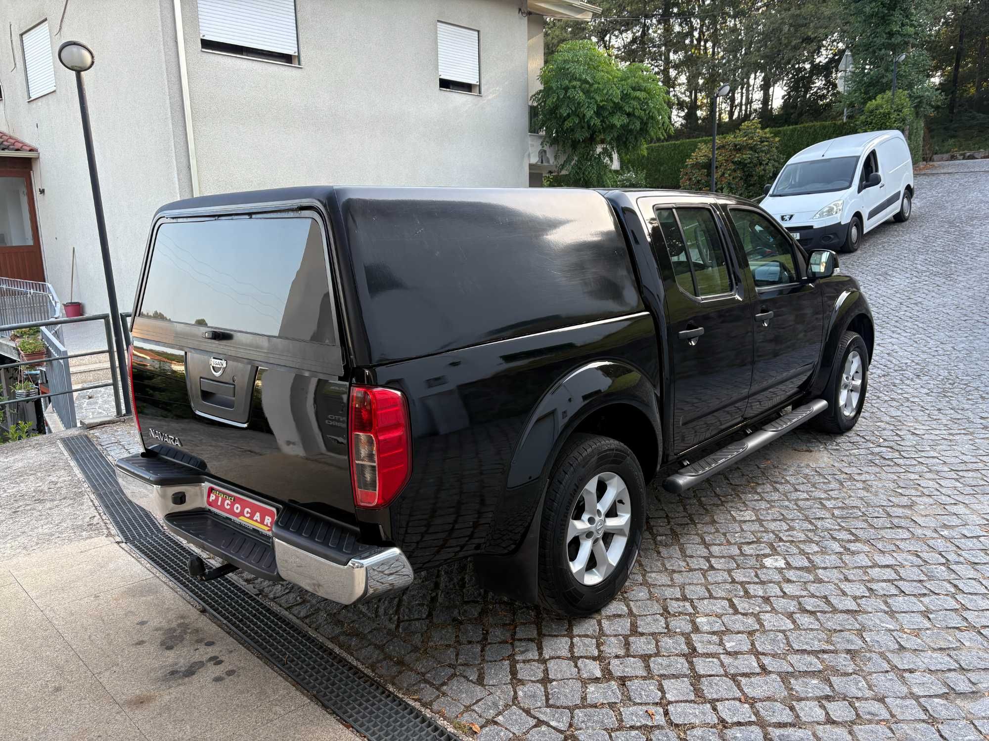 Nissan Navara 4x4 2.5DCi 190cv SPORT cabine dupla 5 lug Hardtop