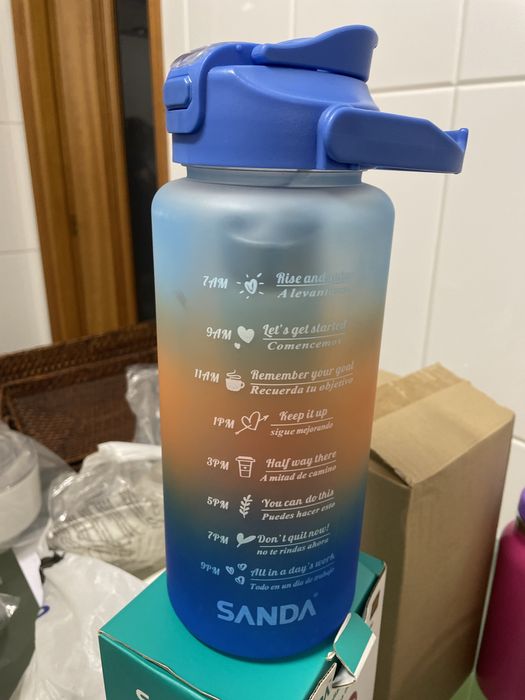 Garrafa de plastico água 2l nova