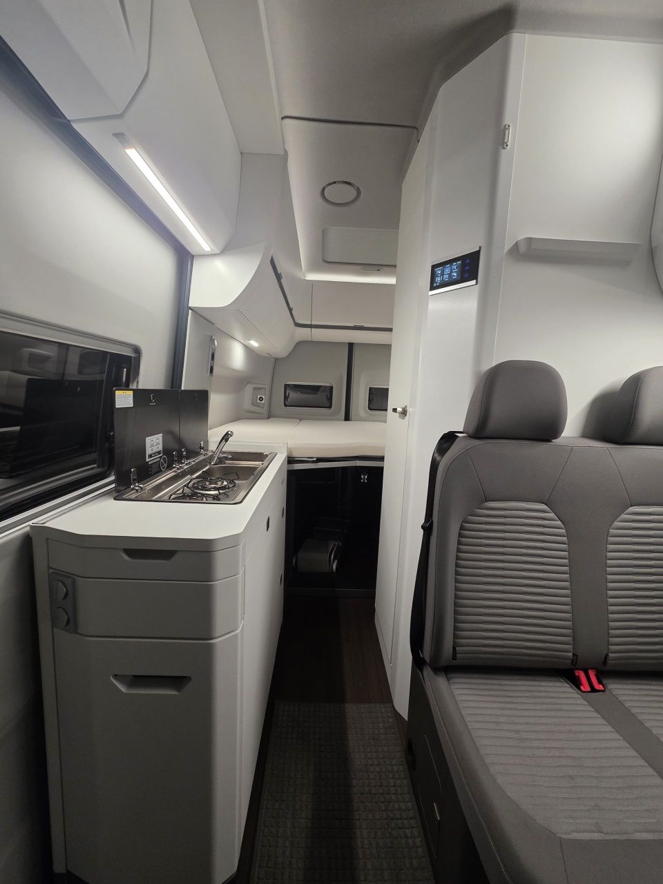 Aluguer Autocaravana VW Grande Califaliforni NOVA!