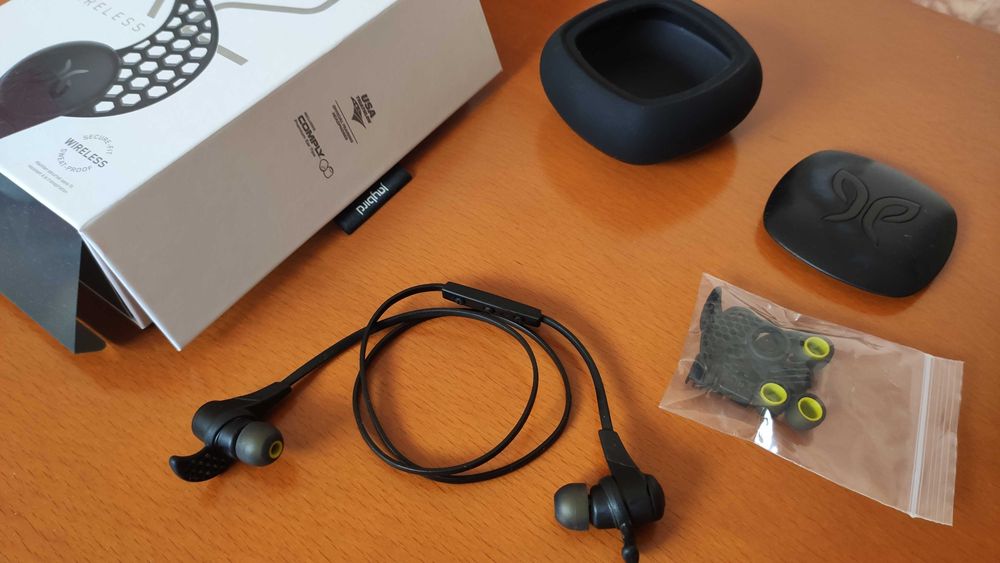 Jaybird X2 Sport Wireless Bluetooth Headphones - Midnight Black