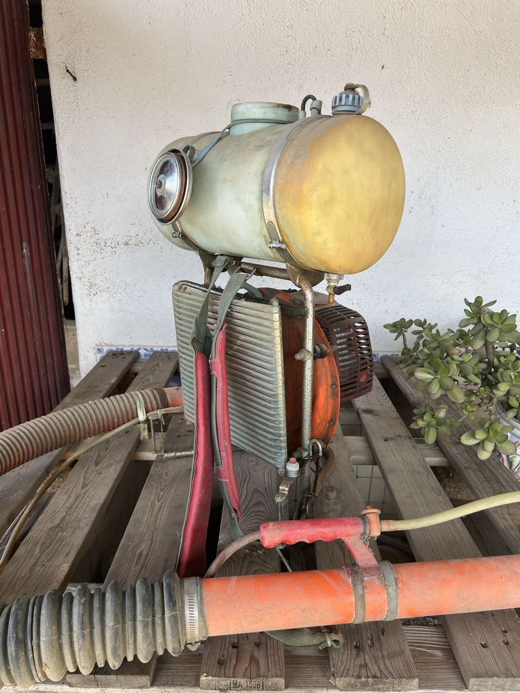 Maquina pulverizar