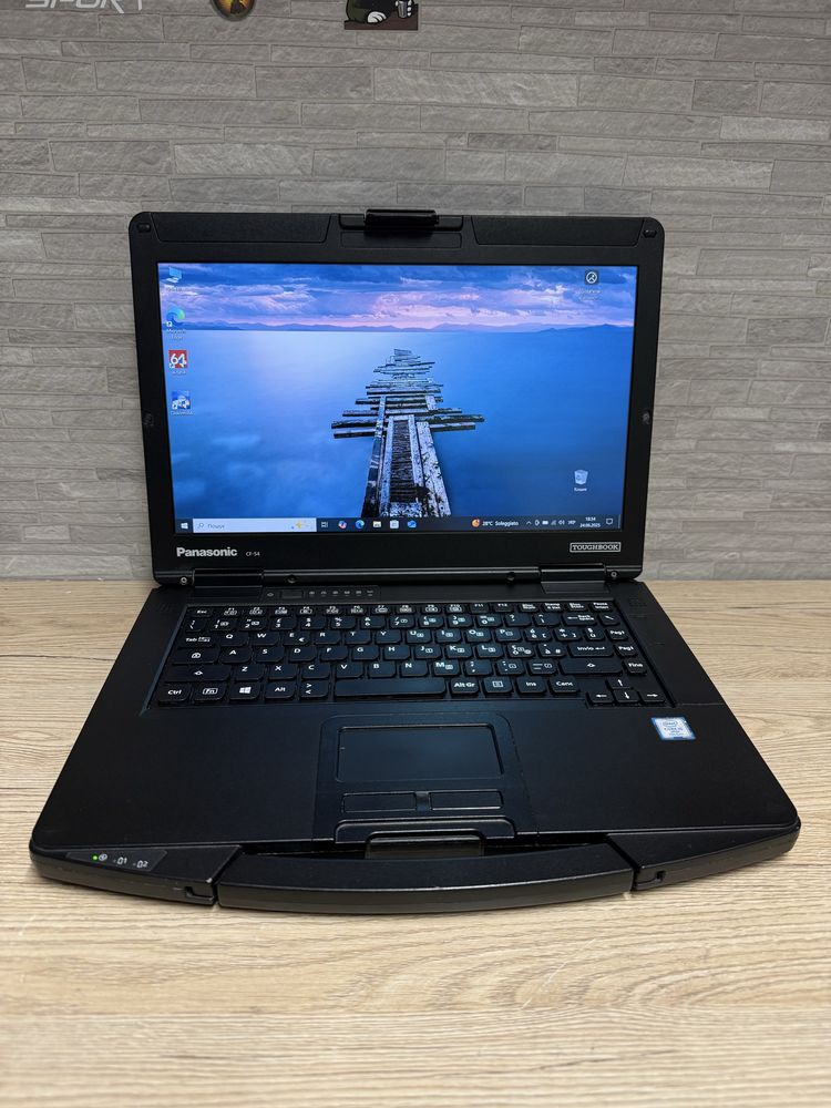 Військовий ноутбук Panasonic ToughBook CF-54 intel i5-7300U/16gb/256gb