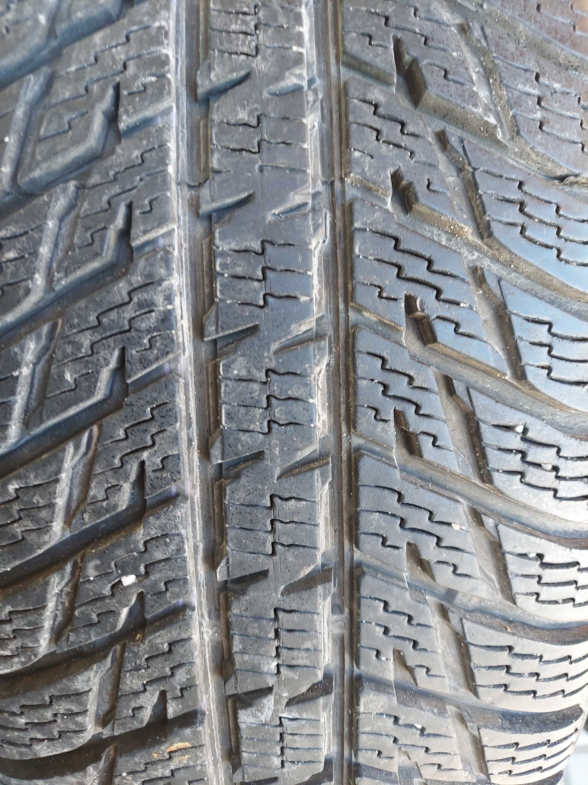 Opony zimowe NOKIAN  215/60/17 100 H XL WR SUV 3