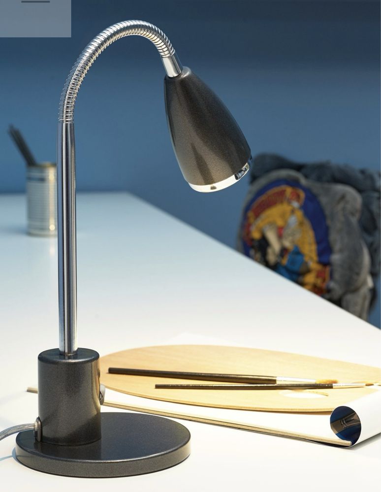 Lampka na biurko firmy Eglo