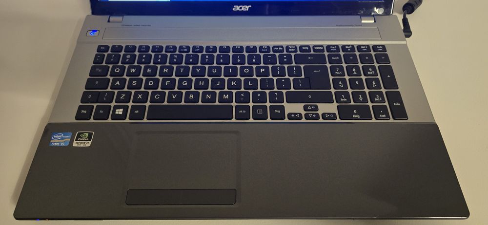 Acer aspire V3-771G GeForce intel SSD Wi-Fi 5ghz