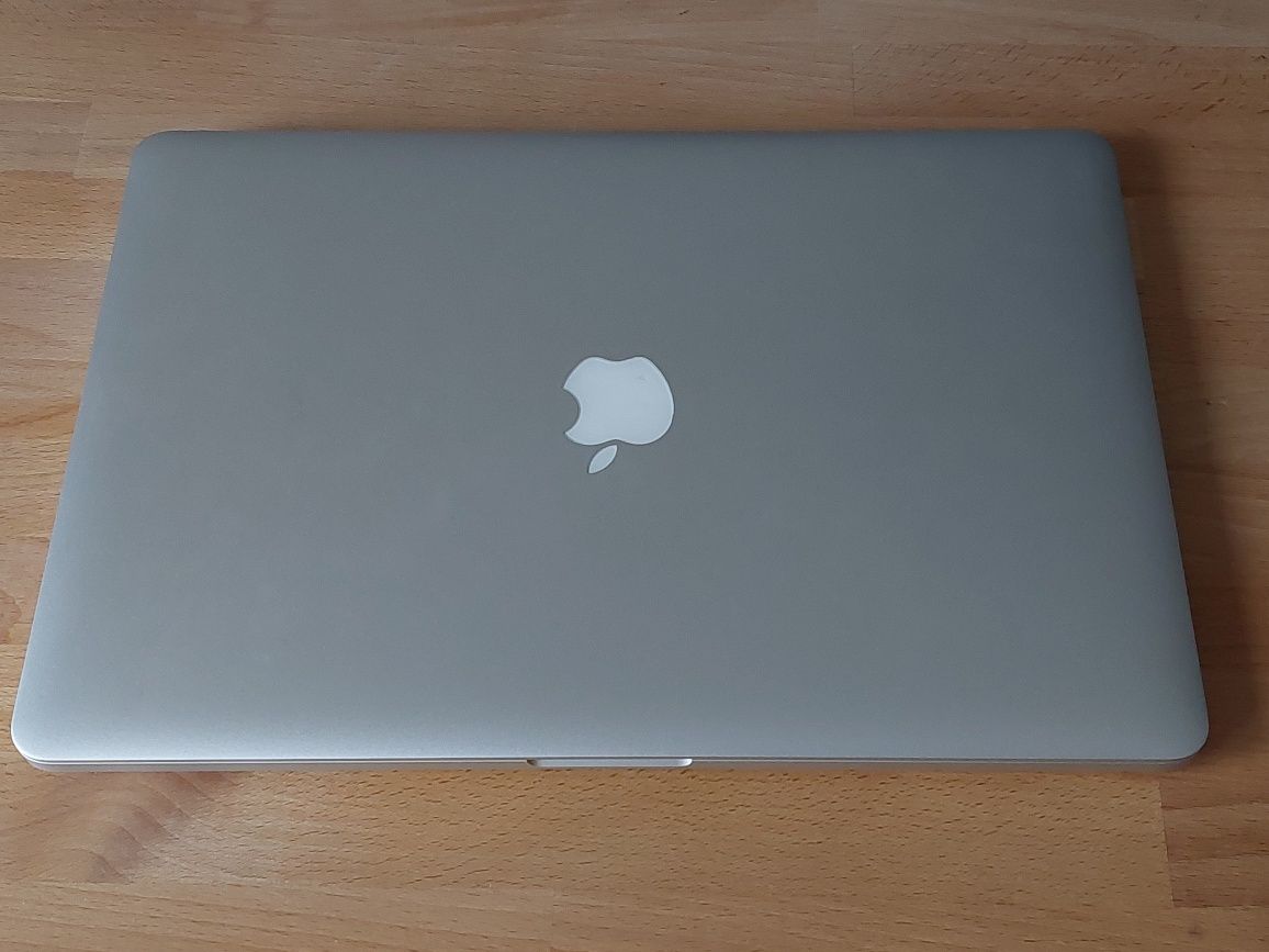 Portátil Apple Macbook pro 15 core i7