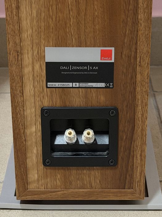 Колонки Dali Zesor 5 AX