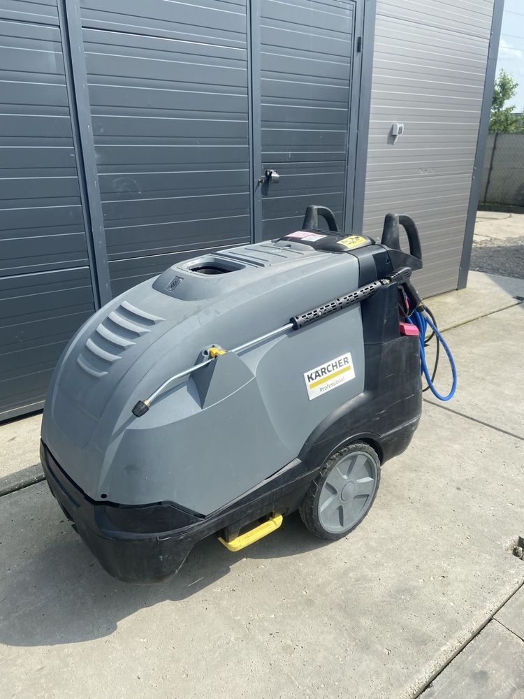 Myjka gorącowodna KARCHER HDS 7/12-4M