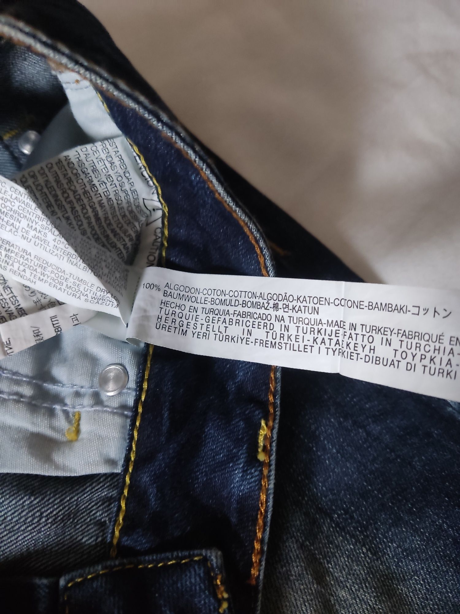 Nowe spodnie jeansowe Zara M