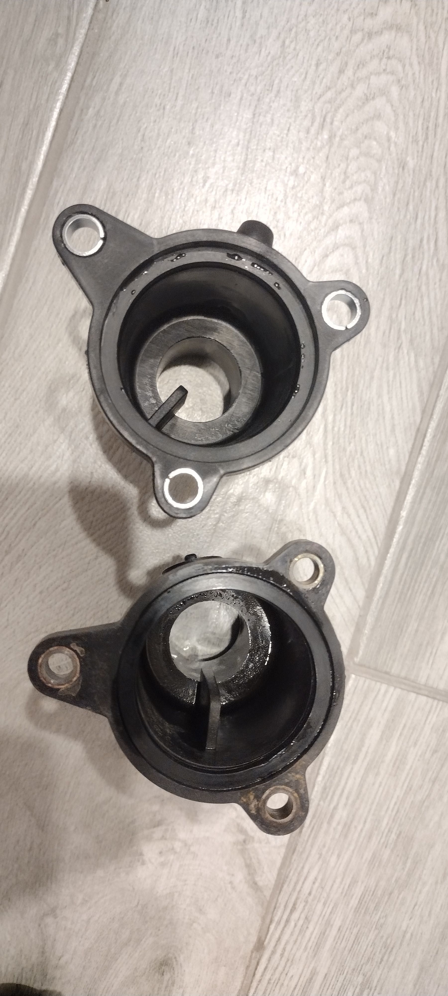 Obudowa Termostatu Termostat RENAULT 1.4 1.6 16V KOMPLET!