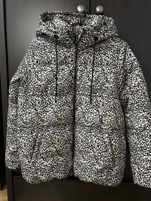 Продам женскую куртку