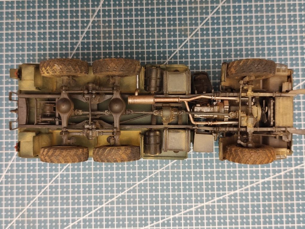 Стендова модель Камаз з кунгом ЗСУ 1/35
