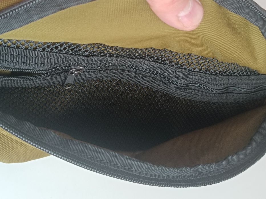 Продам оригинальную сумку на пояс, бананку Nike