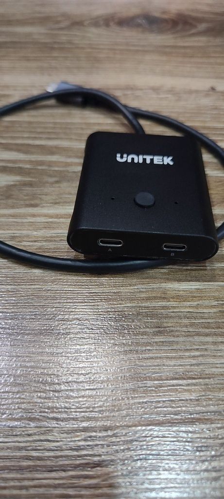 Unitek USB C 1 wejście 2 wyjścia