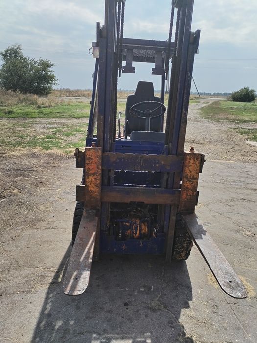 Продам кару погрузчик дизель коматсу торг