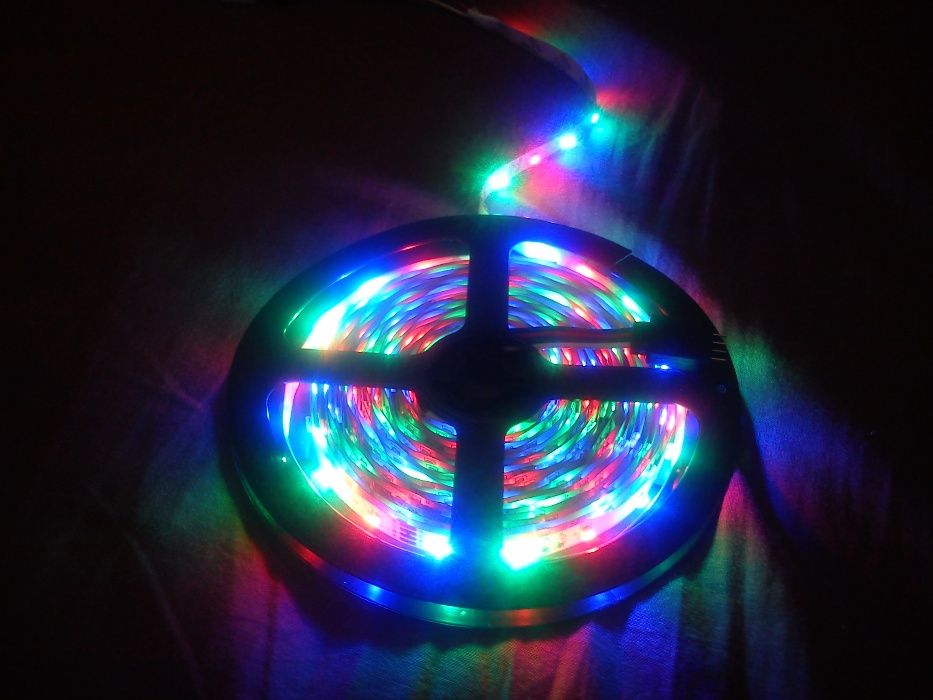 Fita LED RGB 3528 5 metros. KIT completo. NOVO