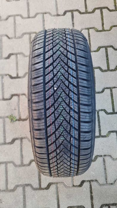 Nowe opony całoroczne TRACMAX SAVER AS01 195/60R15 88V