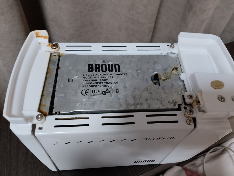 Тостер Broun Sunrise BR-1191
Это тостер на 2 л