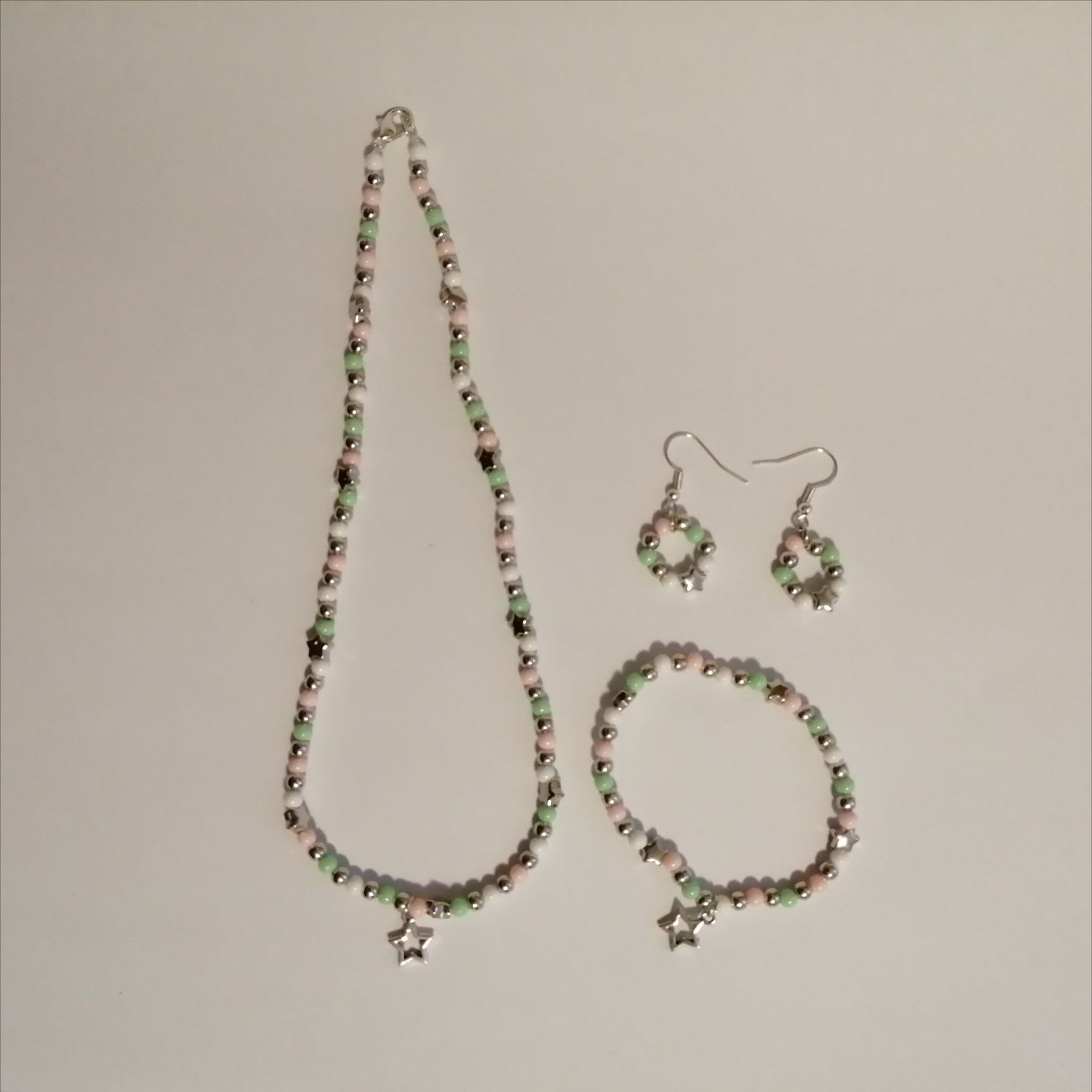 Colar, pulseira, brincos