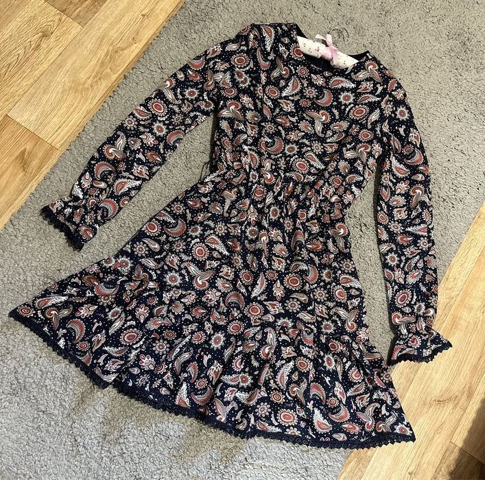 Платье в цветочный принт