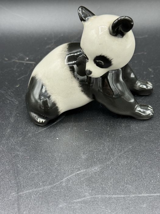 Figurka pandy Łomonosow