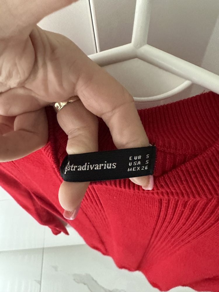 Sweter marki stradivarius rozmiar s