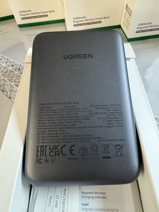 Павербанк UGREEN Power Bank 10000 mAh 20W — Wireless MagSafe зарядка