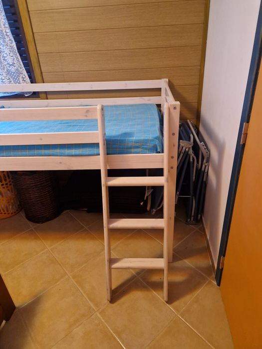 Cama solteiro com colchão