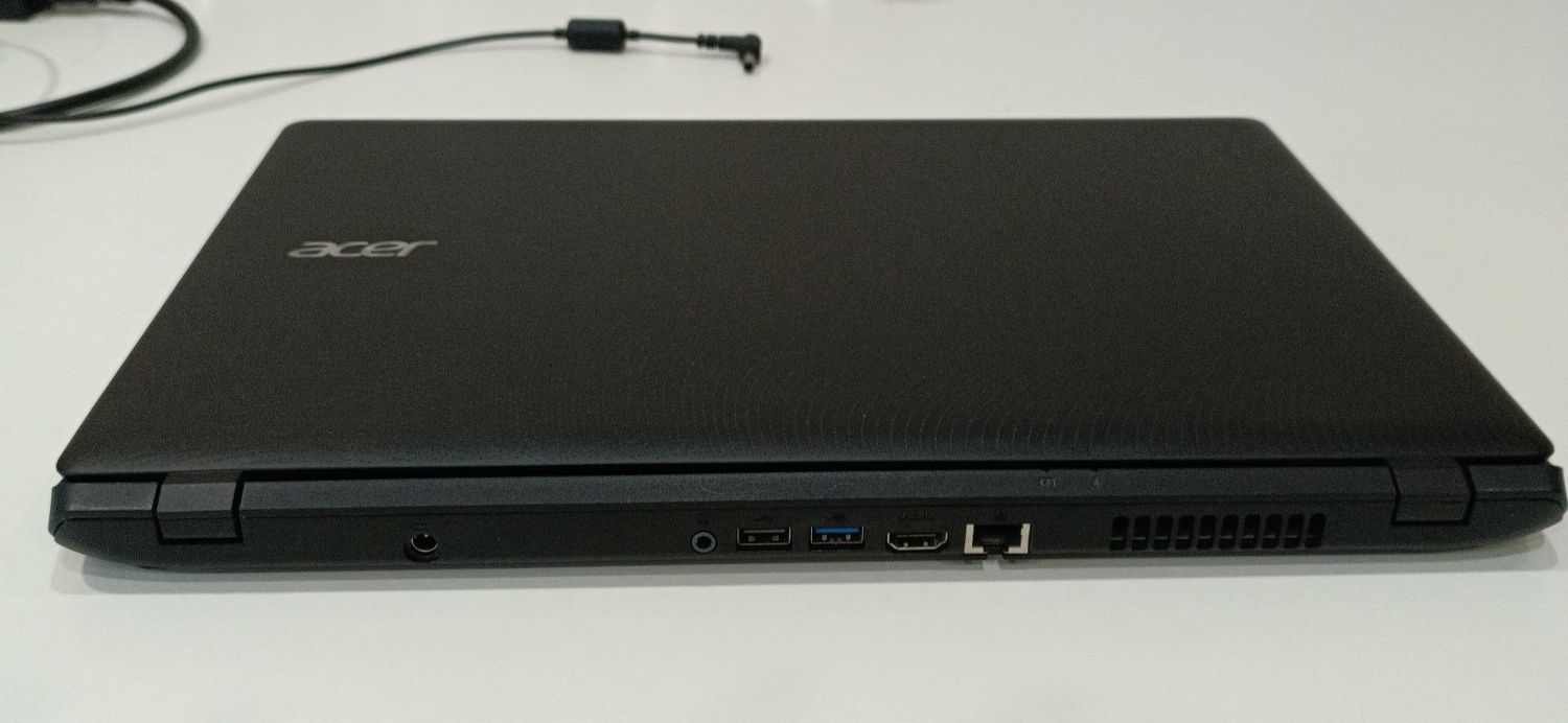 Продам ноутбук ACER ES1-511