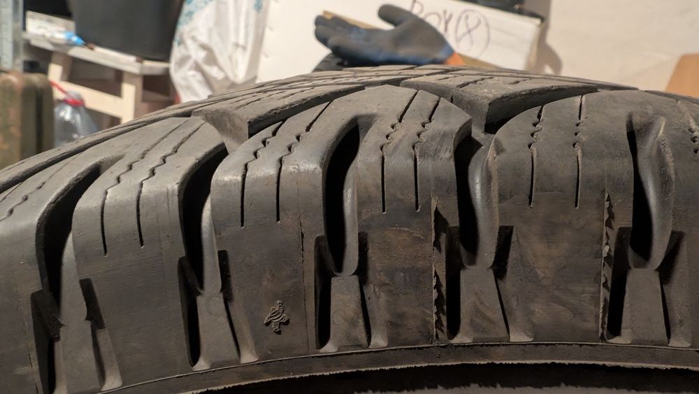 Шини зимні, все сезонні Michelin Latitude Cross 255 65 R17