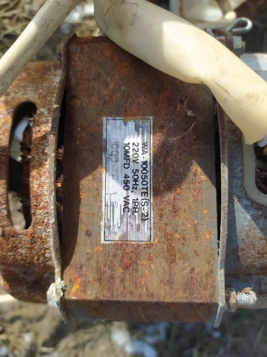 Продам электродвигатели от стиральной машины Волна