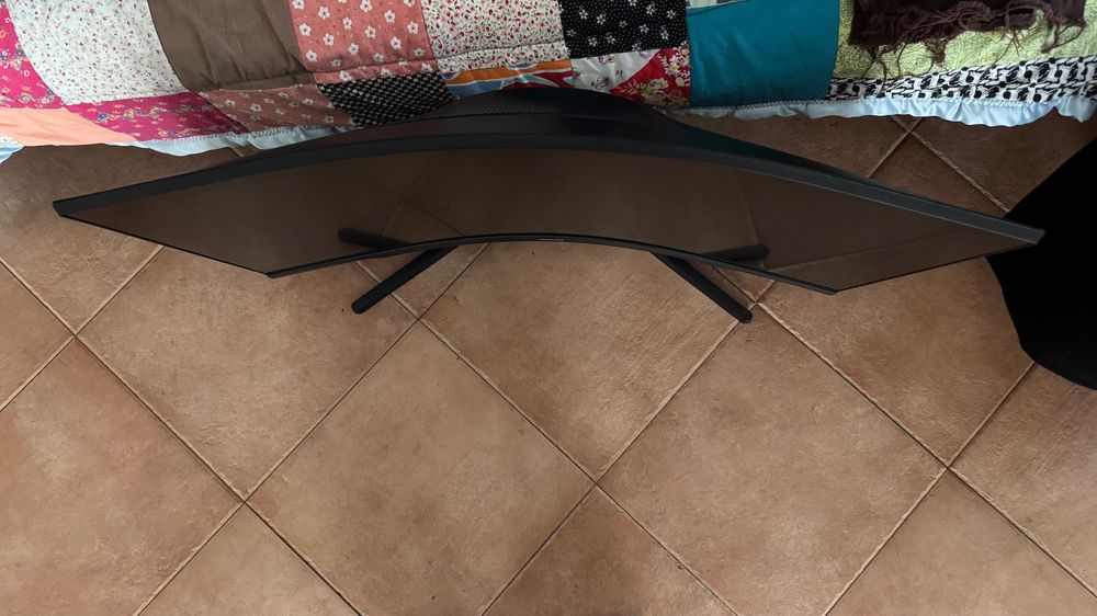 Samsung Odyssey G55C 32" | 165Hz 1ms | Curvo 1440p | Impecável