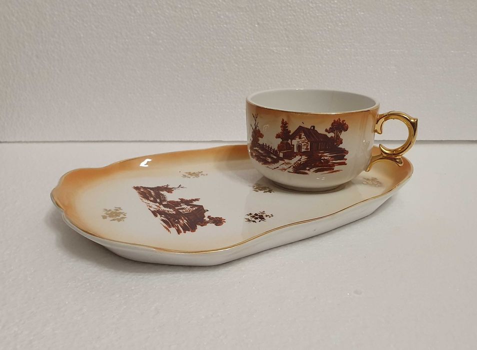 Prato e Chávena muito antigo, marca Alfal Nº 2018, Fábrica de Alcobaça