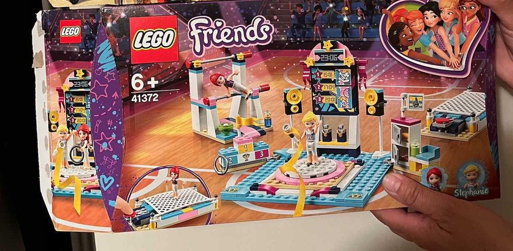 Klocki LEGO 41372 Friends - Występ gimnastyczny Stephanie pudełko