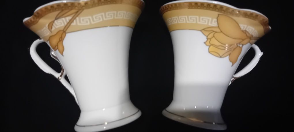 Dwie filizanki z talerzykami Veroni Gold Rise