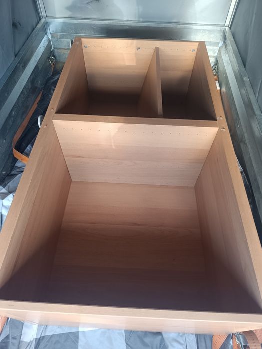 Szafka jak ikea besta, trochę ciemniejszy kolot